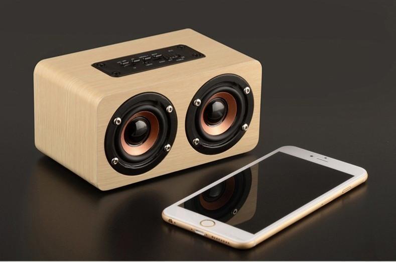 Porto™ - Wooden Portable Bluetooth Speaker - Great Value Novelty 