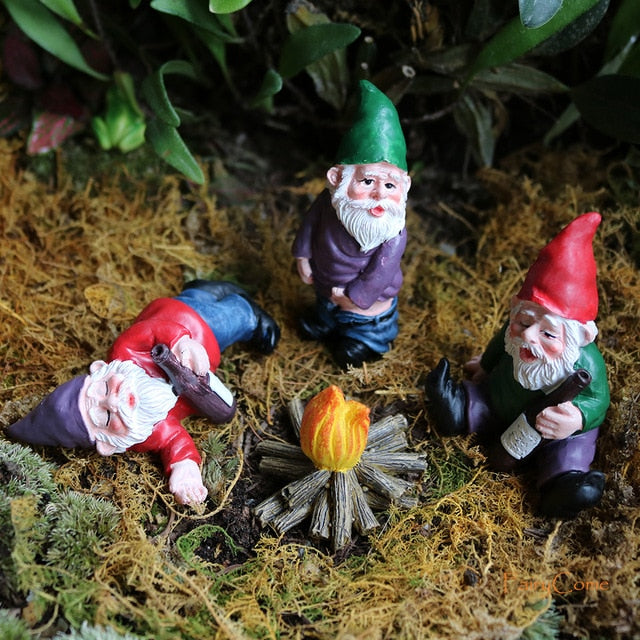 Mini Figurines Resin Fairy Garden Miniature Gnomes