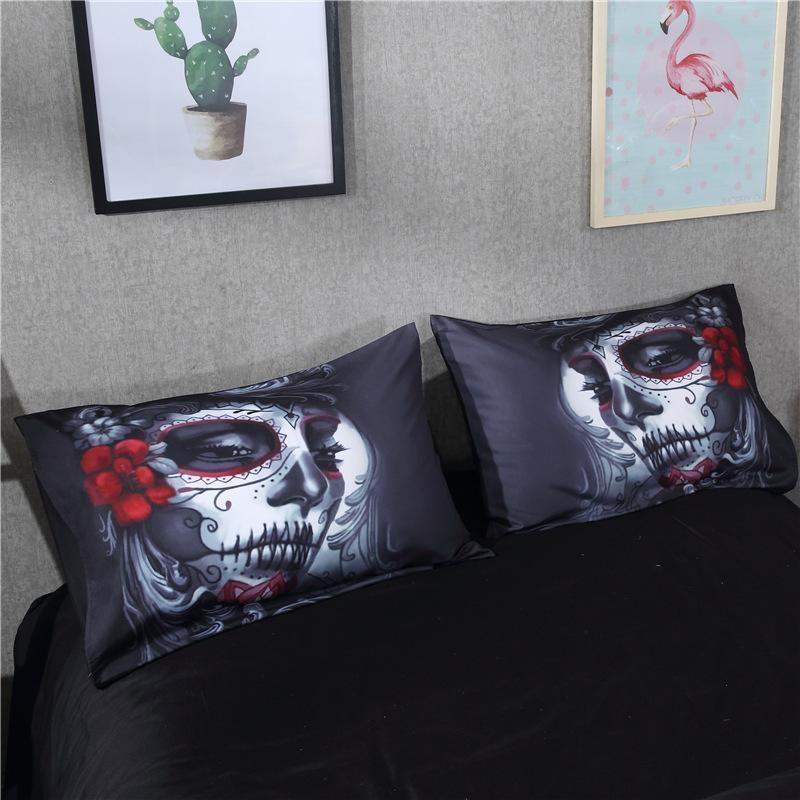 Red Eyed Skull Devil Bedding Set - Duvet + Bedsheet + 2 Pillowcases - Great Value Novelty 