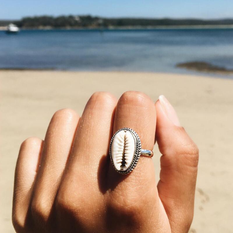 Women's Premium Conch Shell Ring